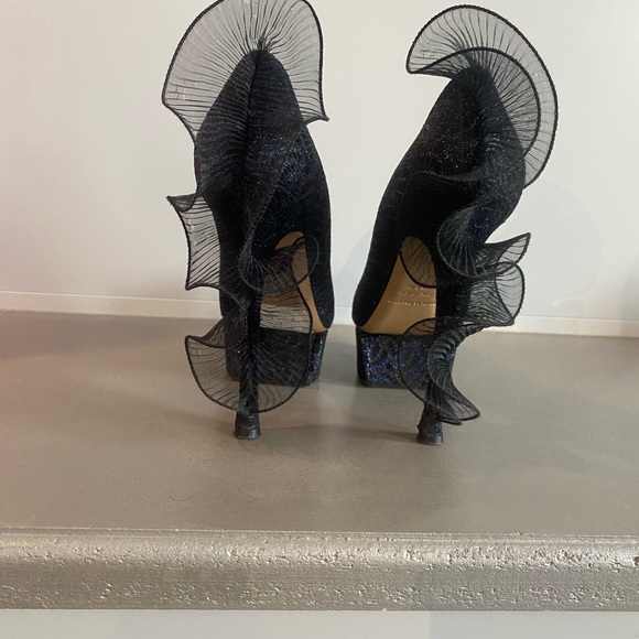 Nicholas Kirkwood Snakeskin Ruffle Platforms - Picture 4 of 8